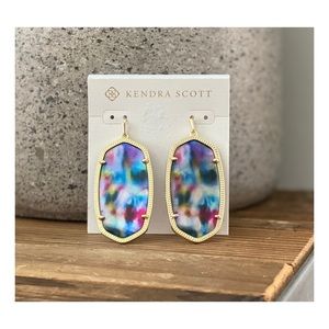 Kendra Scott • Gold Teal Tie Dye Earrings